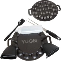 YUGN BLACK Poffertjespan Poffertjesmaker 6 Delige Set - 19 Poffertjes Incl Doseerfles Kwast Poffertjesvork Siliconen Ovenwanten - Platte Onderkant Poffertjespan Inductie Poffertjespan Elektrisch - Cadeau Tip -Kookpot Serie Winkel 1198x1200 23