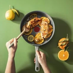 Tefal Renew+ Keramische Hapjespan - Ø 24 Cm - Met Deksel -Kookpot Serie Winkel 1200x1200 1130