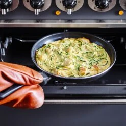 GreenPan Cambridge Hapjespan Met Deksel 24cm - Zwart - Inductie - PFAS-vrij -Kookpot Serie Winkel 1200x1200 1150