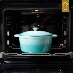 Chefarone Gietijzeren Pan - Braadpan Inclusief Deksel - Geschikt Voor Alle Warmtebronnen - Geëmailleerd Blauw 18 Chefarone Gietijzeren Pan - Braadpan Inclusief Deksel - Geschikt Voor Alle Warmtebronnen - Geëmailleerd Blauw -Kookpot Serie Winkel 1200x1200 1452