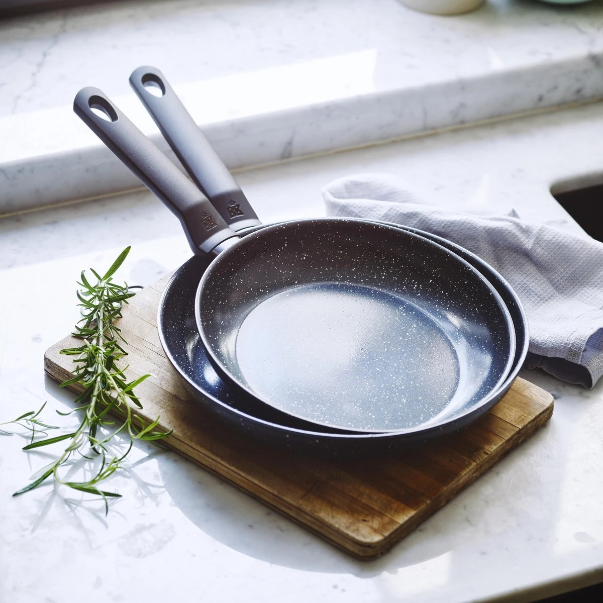 BK Universe Koekenpan Ø 28cm - Inductie - Anti-aanbak - PFAS-vrij 9 BK Universe Koekenpan Ø 28cm - Inductie - Anti-aanbak - PFAS-vrij - Afbeelding 7