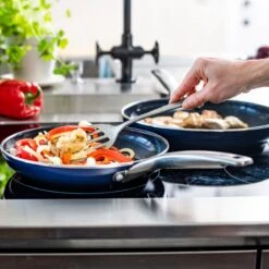 Blue Diamond, Keramische Koekenpan Verrijkt Met Diamantdeeltjes – Inductie Koekenpan Ø 20 Cm – PFAS En PHOA Vrij -Kookpot Serie Winkel 1200x1200 631