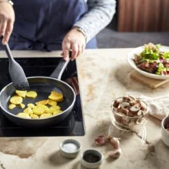 Demeyere Alu Classico 3 Koekenpan – Ceraforce Antikleefpan - Inductie – 20 Cm - PTFE En PFAS Vrij -Kookpot Serie Winkel 1200x1200 928