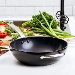 GreenPan Copenhagen Wok Met Extra Handvat 30cm/4.8L 32 GreenPan Copenhagen Wok Met Extra Handvat 30cm/4.8L -Kookpot Serie Winkel 1200x1200 949