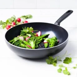 GreenPan Memphis Keramische Wokpan - Ø 28 Cm - PFAS-vrij 30 GreenPan Memphis Keramische Wokpan - Ø 28 Cm - PFAS-vrij -Kookpot Serie Winkel 1200x1200 962