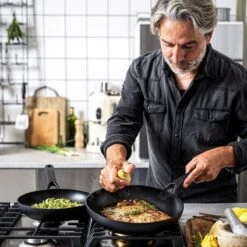 KitchenAid Classic Forged Aluminium Wok ø28cm - Zwart - Inductie - Anti-aanbak 29 KitchenAid Classic Forged Aluminium Wok ø28cm - Zwart - Inductie - Anti-aanbak -Kookpot Serie Winkel 1200x1200 985