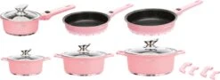 Swiss Pro+ | Set 14 Delige Pannenset | Inductie - Pannensets - Glazen Deksel - Met Afneembare Handgreep - Marmeren Interieur -PFAS-vrij | Pink -Kookpot Serie Winkel 1200x439 1