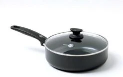 GreenPan Cambridge Hapjespan Met Deksel 24cm - Zwart - Inductie - PFAS-vrij -Kookpot Serie Winkel 1200x753 5