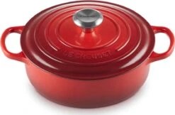 Le Creuset - Gietijzeren - Lage Braadpan - 24cm - Kersenrood -Kookpot Serie Winkel 1200x785 3