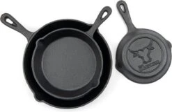 Gietijzeren Pannenset - Cast Iron Skillets - BBQ Skilletset -Kookpot Serie Winkel 1200x786 2