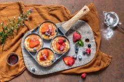 Magnani - Eierpan - 4 Bakplaten Van ⌀ 8 Cm - Voor Gas- En Elektrische Kookplaten - Aluminium - Houten Handvat - 38 X 18.7 X 2 Cm -Kookpot Serie Winkel 1200x799 50