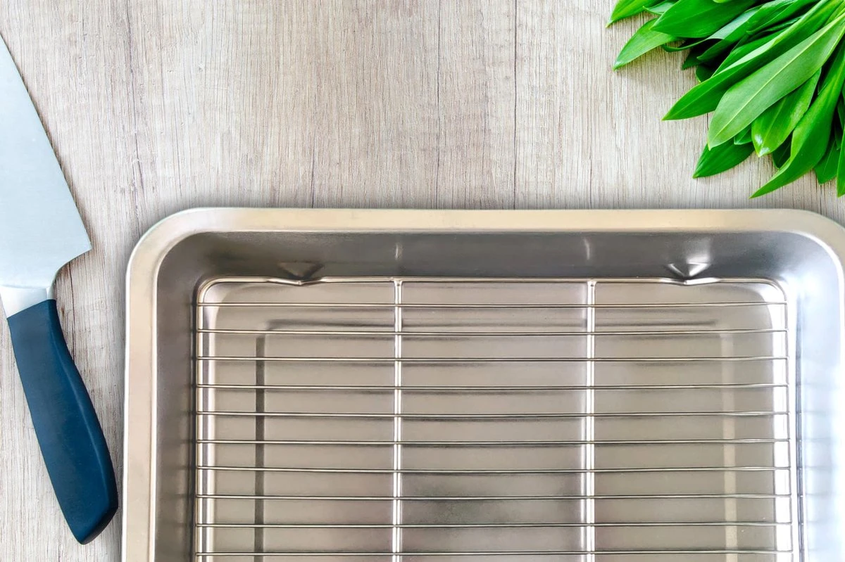 YUGN Braadslede Ovenschaal Braadslee Oven - Braadslede Met Rooster Voor Ovengerechten - Roestvrijstaal En 36x27x7CM - Cadeau Tip 9 YUGN Braadslede Ovenschaal Braadslee Oven - Braadslede Met Rooster Voor Ovengerechten - Roestvrijstaal En 36x27x7CM - Cadeau Tip - Afbeelding 7