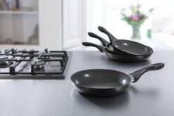 BK Easy Basic Ceramic Koekenpannenset - Ø20 Cm En Ø24 Cm - PFAS-vrij -Kookpot Serie Winkel 1200x800 140