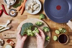 Tefal Natural Force Wokpan - Ø 28 Cm 13 Tefal Natural Force Wokpan - Ø 28 Cm -Kookpot Serie Winkel 1200x800 210