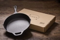 Koock Amsterdam® Skillet - Gietijzer - 25cm - Koekenpan - Geschikt Voor Alle Warmtebronnen 10 Koock Amsterdam® Skillet - Gietijzer - 25cm - Koekenpan - Geschikt Voor Alle Warmtebronnen -Kookpot Serie Winkel 1200x800 73