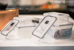 The White Series - Keramische Pannenset Met Glazen Deksels - Inclusief Set Vershoudbakjes - Zwart -Kookpot Serie Winkel 1200x813 2