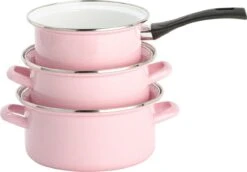 Lite-Body Pannenset - 3-delig - 2 Kookpannen & 1 Steelpan - Emaille - Serafijn Roze 9 Lite-Body Pannenset - 3-delig - 2 Kookpannen & 1 Steelpan - Emaille - Serafijn Roze -Kookpot Serie Winkel 1200x836