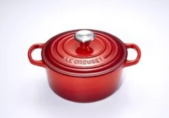 Le Creuset Braadpan Signature Kersenrood - ø 28 Cm / 6.7 Liter -Kookpot Serie Winkel 1200x839 6