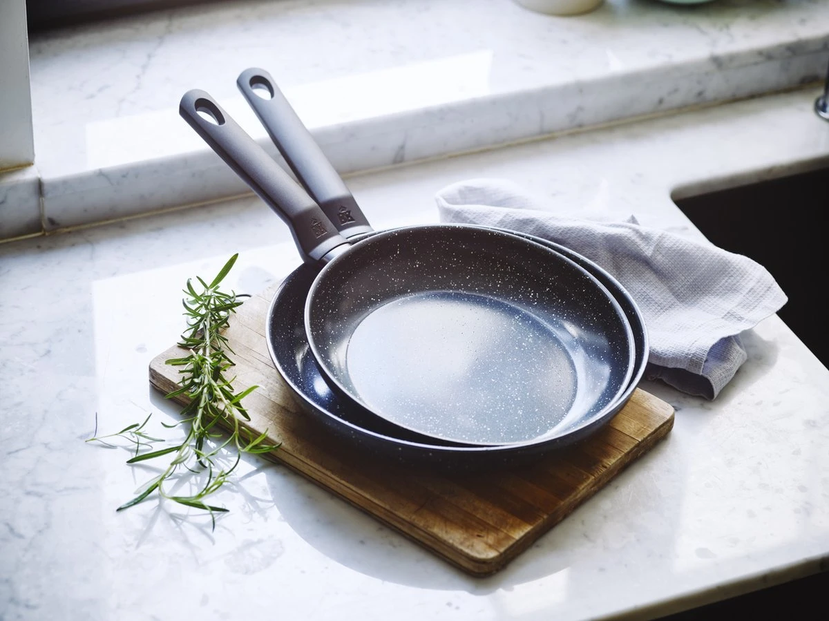 BK Universe Koekenpan Ø 28cm - Inductie - Anti-aanbak - PFAS-vrij 6 BK Universe Koekenpan Ø 28cm - Inductie - Anti-aanbak - PFAS-vrij - Afbeelding 4