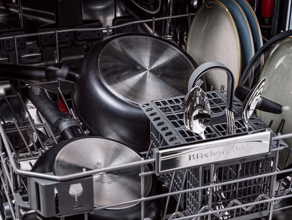 BK Easy Induction Ceramic Koekenpannenset Ø 24 + Ø 28 Cm - Inductie - PFAS-vrij 8 BK Easy Induction Ceramic Koekenpannenset Ø 24 + Ø 28 Cm - Inductie - PFAS-vrij - Afbeelding 6