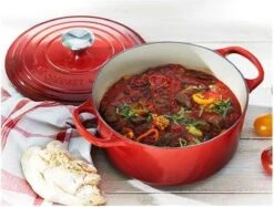 Le Creuset Signature Braadpan - 4,2 L - 24 Cm - Kersenrood 27 Le Creuset Signature Braadpan - 4,2 L - 24 Cm - Kersenrood -Kookpot Serie Winkel 1200x909 3