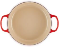 Le Creuset - Gietijzeren - Lage Braadpan - 24cm - Kersenrood -Kookpot Serie Winkel 1200x963 3