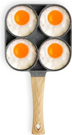 Magnani - Eierpan - 4 Bakplaten Van ⌀ 8 Cm - Voor Gas- En Elektrische Kookplaten - Aluminium - Houten Handvat - 38 X 18.7 X 2 Cm -Kookpot Serie Winkel 643x1200