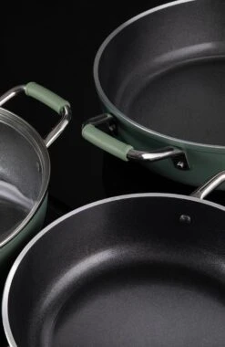 Primecook - Braadpan / Hapjespan Met Deksel - Ø 28 Cm - PFAS-vrij - Inductie - Ecoshield -Kookpot Serie Winkel 781x1200