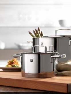 Zwilling Passion - Pannenset - 5-Delig -Kookpot Serie Winkel 900x1200 1