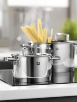 Zwilling Passion - Pannenset - 5-Delig -Kookpot Serie Winkel 900x1200 2